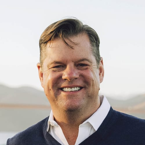 麥法恩 (Mark Farrell) headshot